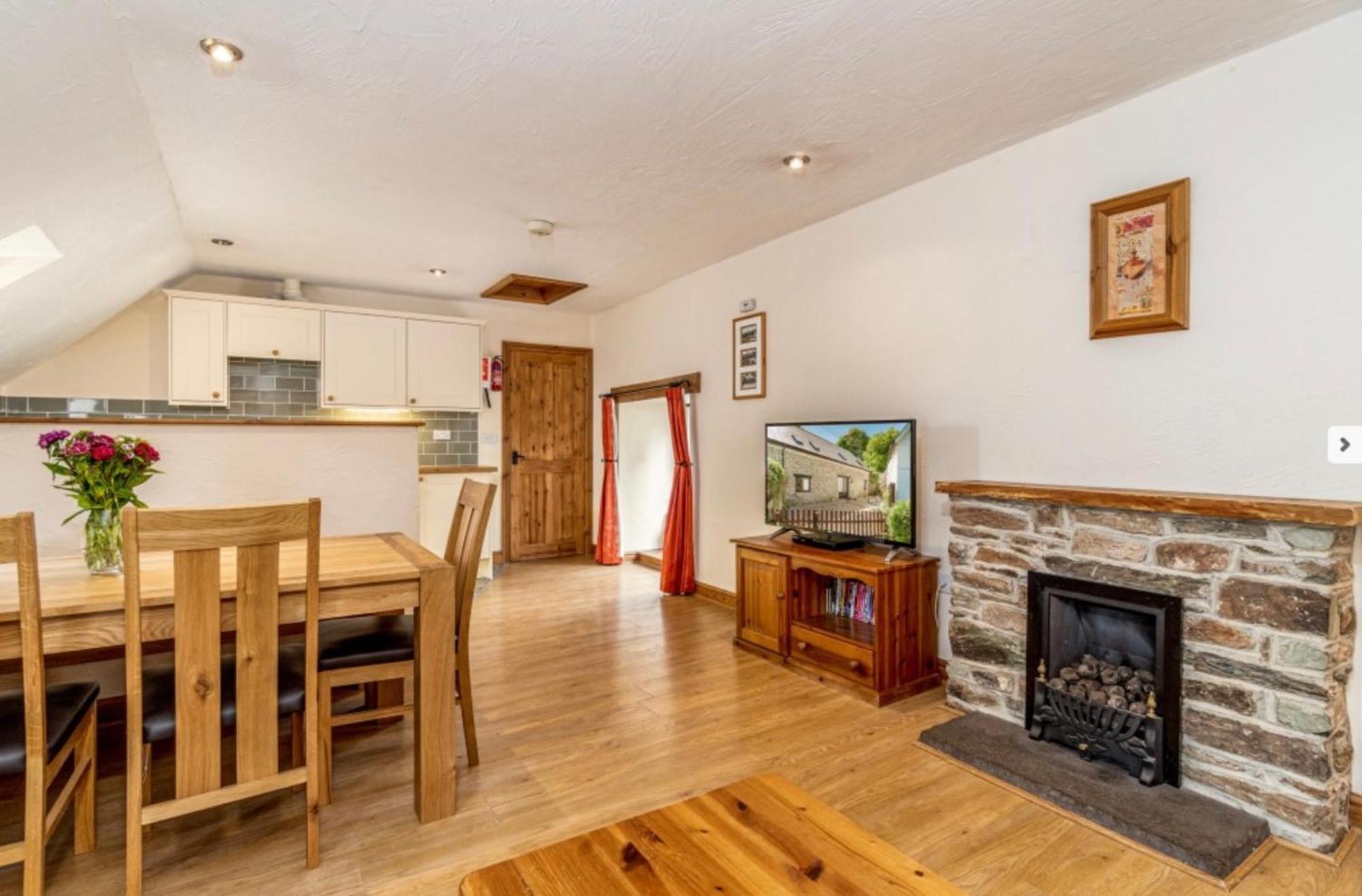 קינגסברידג' Bolberry Farm Cottages מראה חיצוני תמונה